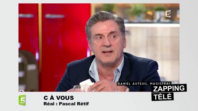 Vous êtes drôle et sexy : Anne-Elisabeth Lemoine drague Daniel Auteuil en direct !