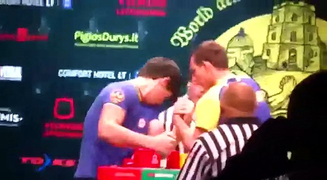 Чемпионат Мира по армрестлингу 2014 г Олег Черкасов