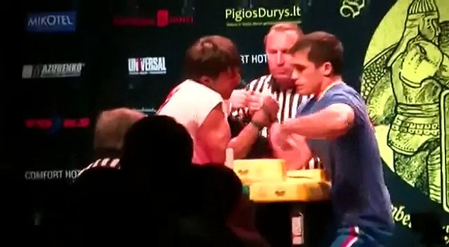 Чемпионат Мира по армрестлингу 2014. Заир Ахмедов - Хетаг Дзитиев 70 кг