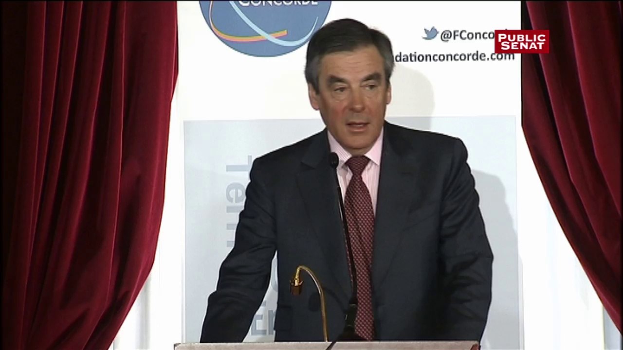 Après Sarkozy, Fillon renchérit avec la suppression de 500 000 emplois publics