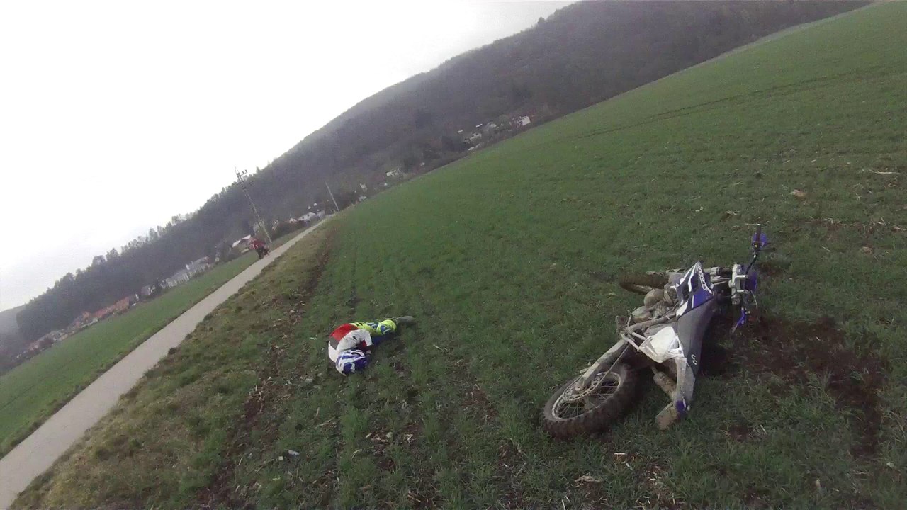 10.3.2016 crash na poli