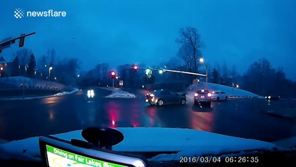 Car crash at T-bone junction caught on dashcam