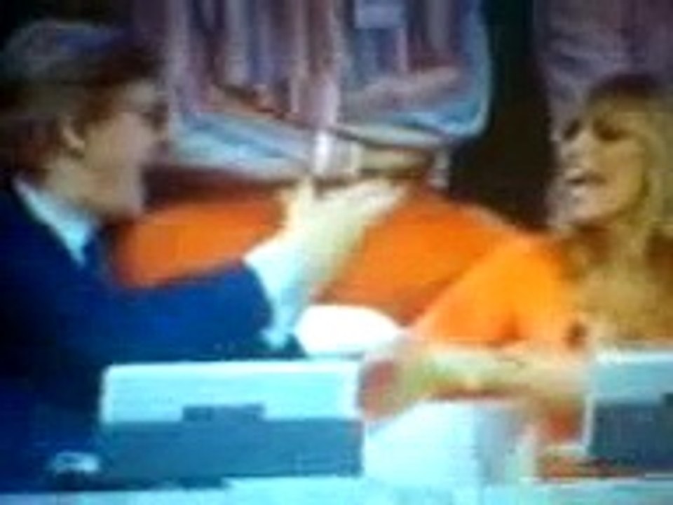 LA MIA VOCE Vittorio Sgarbi vs Alessandra Mussolini - Ricostruzione