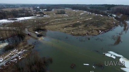 Аэросъёмка дороги жизни: борьба за выживание