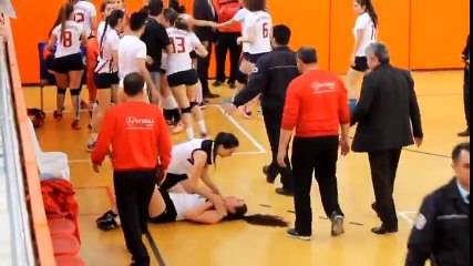 Voleybolcu Kızların Tekme Tokat Kavgası