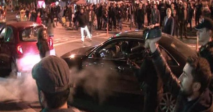 Kadıköy'de Ankara katliamı anmasına polis müdahalesi