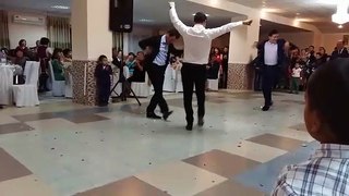 Как проходят свадьбы в Казахстане