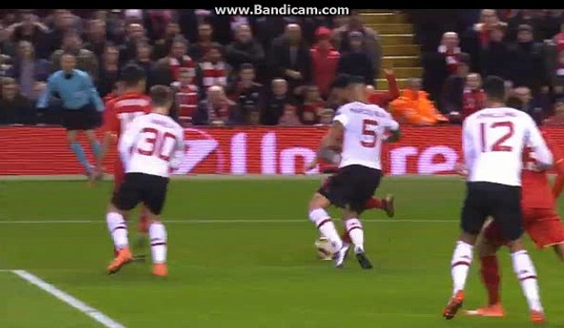 What a increddible Miss from Coutinho - and Super Save by -David De Gea - Liverpool 1 - 0 Manchester United