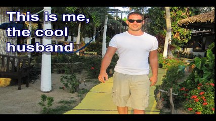 Su esposa embarazada se para en la piscina, pero mira que pasa con sus pantalones.