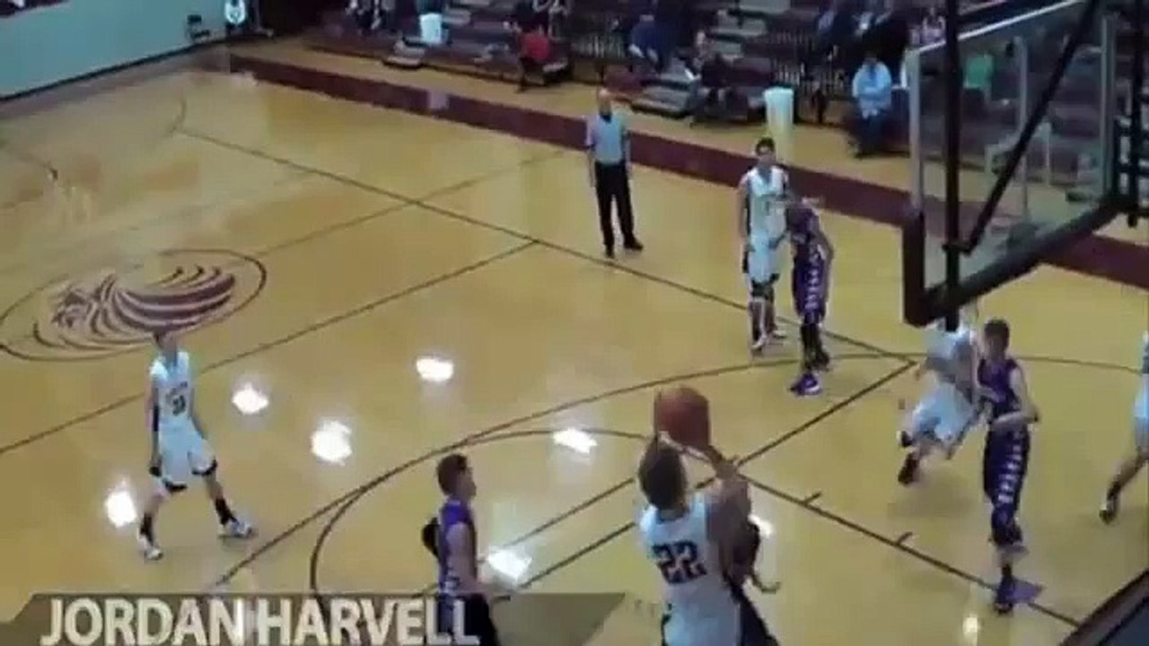 Is this the best alley-oop of 2015-16? (News World)