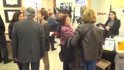 Dha Dış Haber -Paris'te Mülteci Karikatür Sergisi