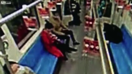 Dramatic CCTV Footage Shows Badass Subway Worker hunts down Phone Thief in Shanghai (March