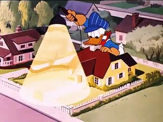 Donald Duck out of scale