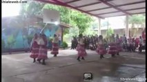 EL BAILABLE DE LAS ADELITAS EN LA ESCUELA EN UN EVENTO CLASICO TRADICIONAL LA MAYORIA DE MEXICANOS HAN PASADO POR ESTO MARZO 2016