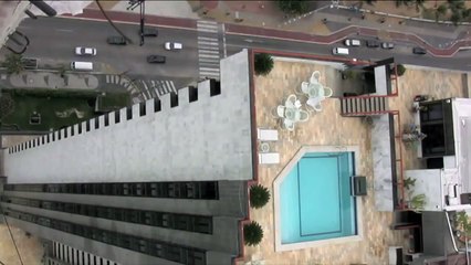 Um Lugar ao Sol (trailer HD)