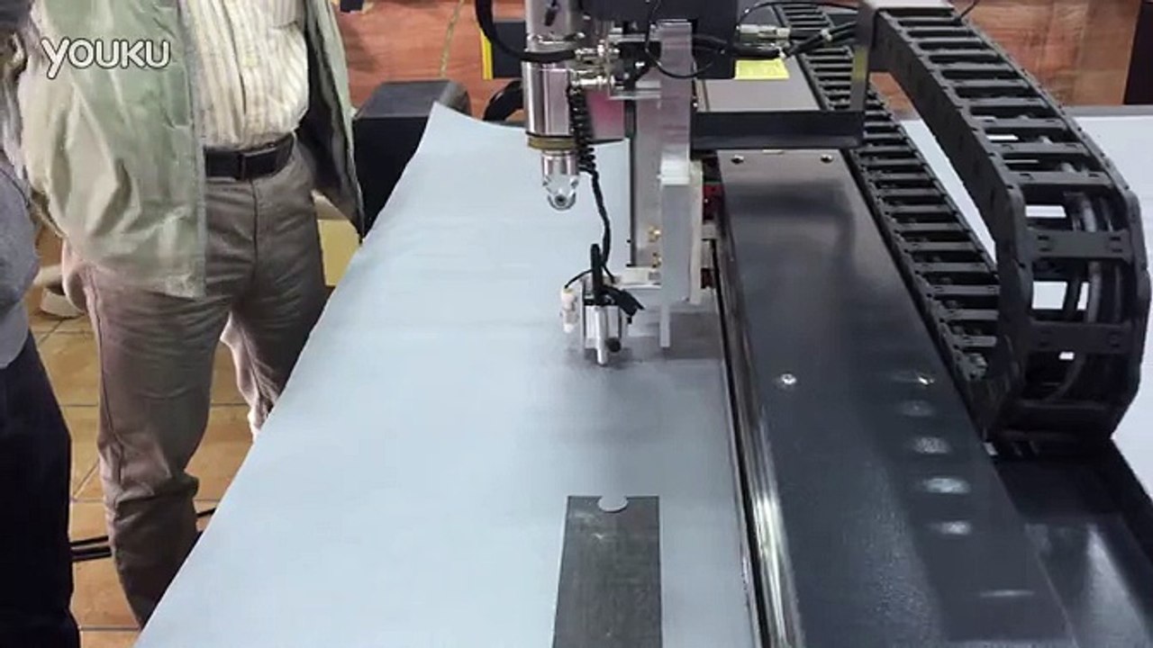 aokecut@163.com glassfiber cnc cutting table production making cnc cutter machine