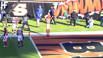 【人間離れすぎてる身体能力!!】アメフト奇跡のスーパープレイ集！