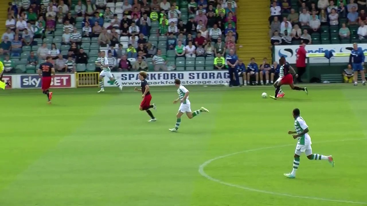 Terrific Adam Federici save | Australian goalkeeper makes a super save for Reading FC