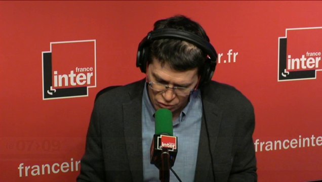 Les jeunes dans la rue (La Mécanique Médiatique)