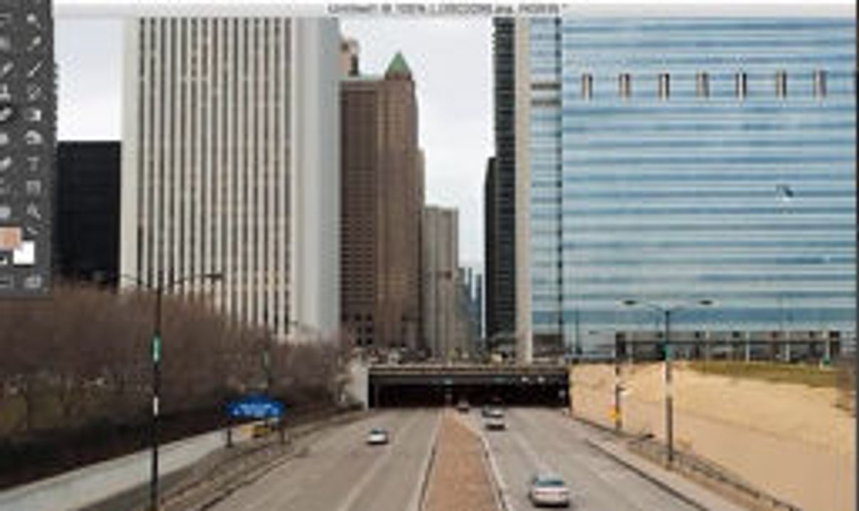 How to Automatically Remove Objects from Photos in Photoshop