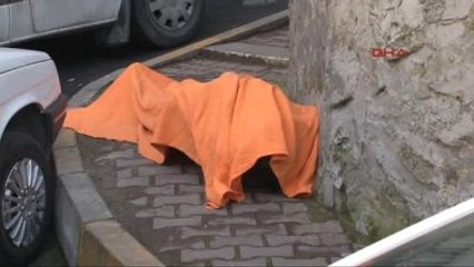 Beyoğlu'nda Erkek Cesedi Bulundu