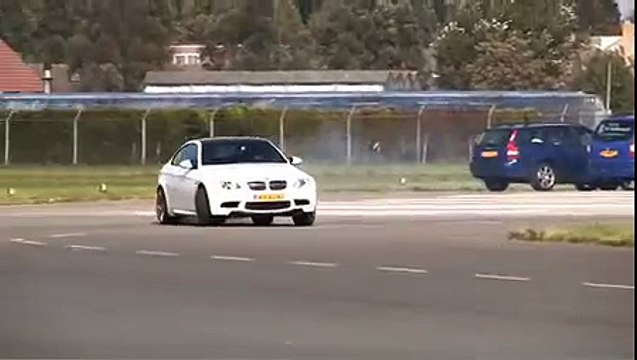 Bugatti Veyron vs BMW M3