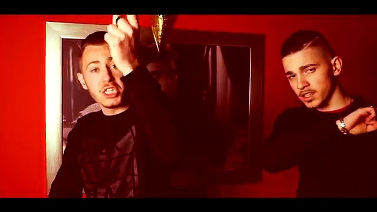 Capone Ft Rxs - Mani