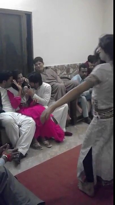 New Mujra at Mehandi