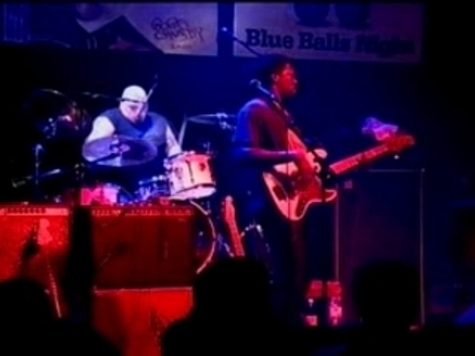 Popa Chubby - solo Basse et Batterie