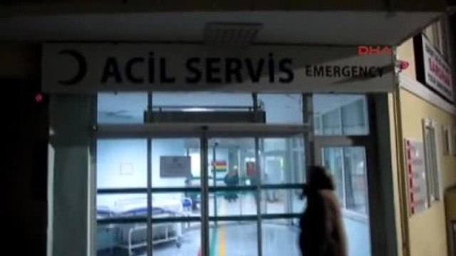 Edremit - Tartışmaya Müdahale Eden Polis Bacağından Bıçaklandı