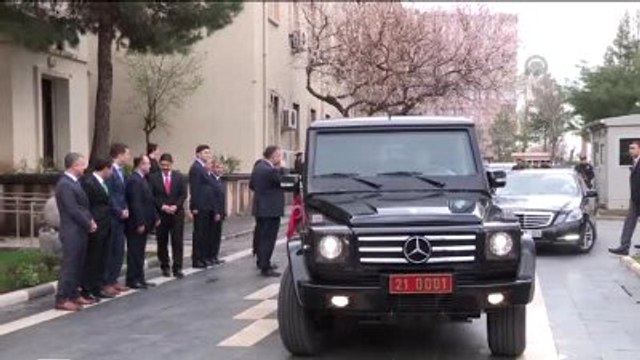 Sare Davutoğlu Diyarbakır Valiliği'ne Geldi