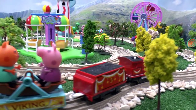Thomas The Train Kids Peppa Pig Play Doh Wheels On The Bus Train Version Grandpa Pigs Mus