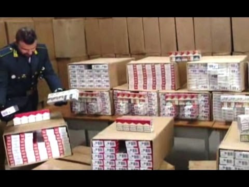 Villa Literno-Casoria - Sequestrate 12 tonnellate di sigarette, 8 arresti (11.03.16)