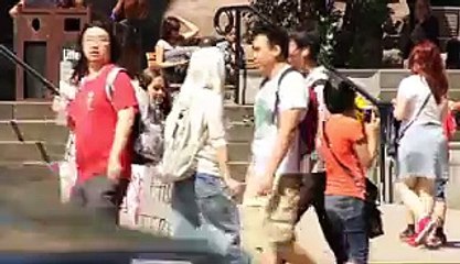 What People Of USA Did With 2 Kids Who Were Saying Will You Hug A Terrorist