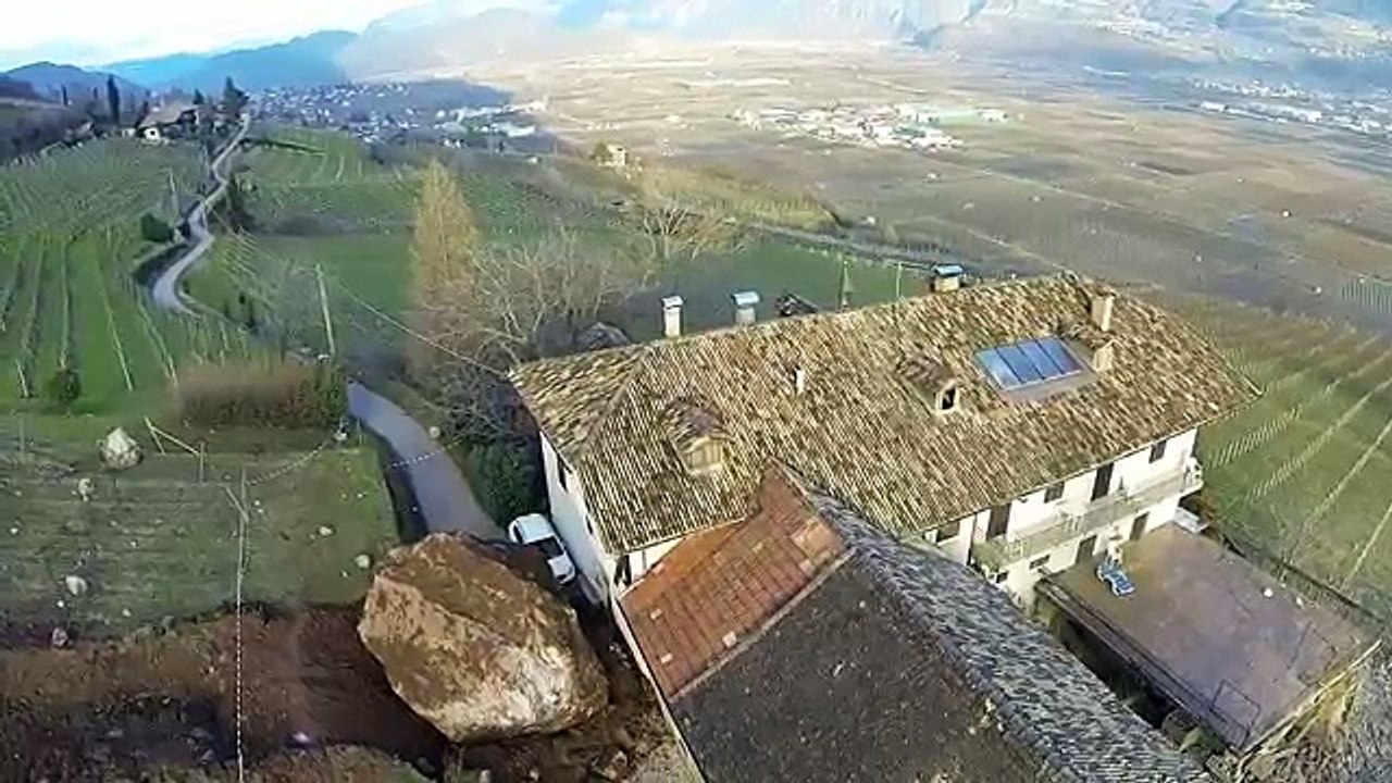 Tramin - Termeno - Felssturz - Frana - Rock fall - Luftaufnahmen Aerial riprese aeree  21.01.2014