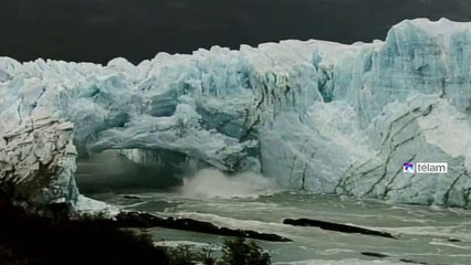 L'impressionnant effondrement d'un glacier en Argentine