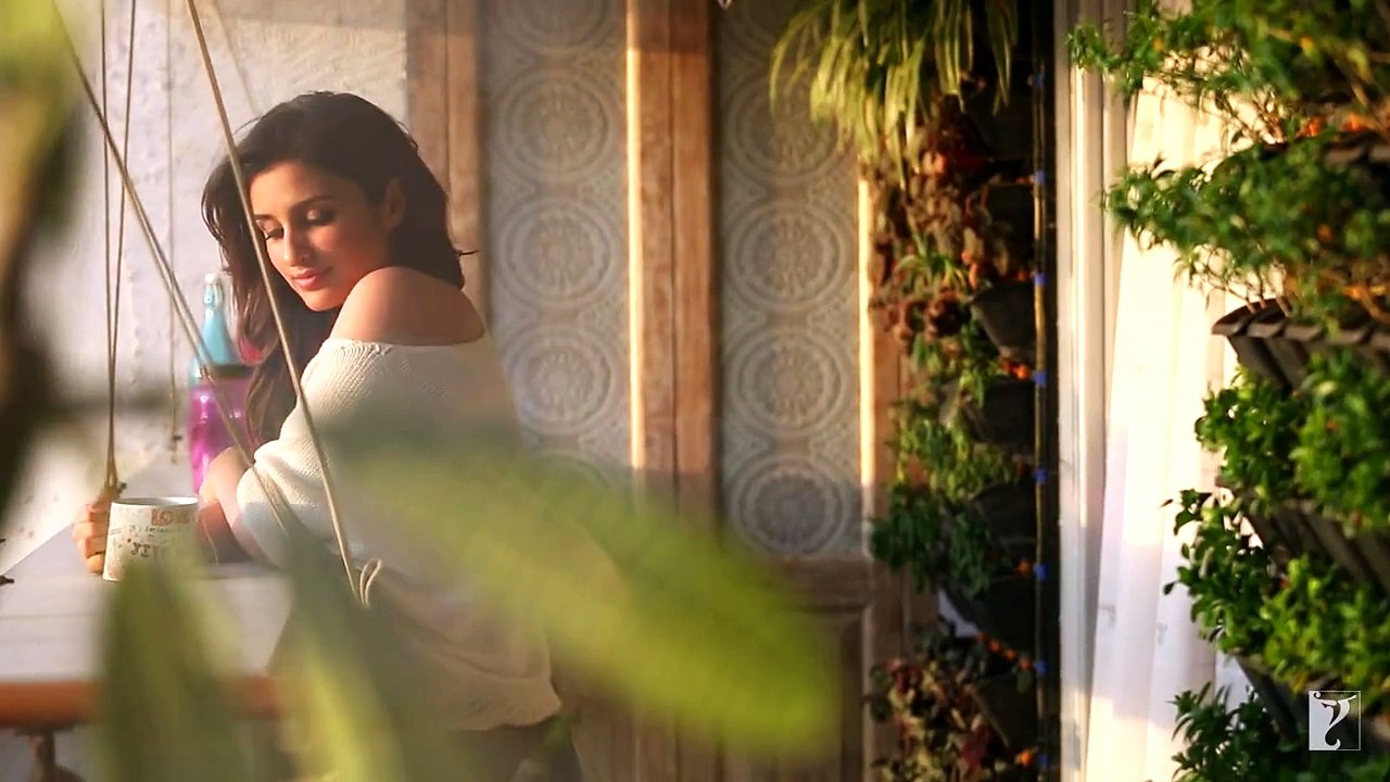 Meri Pyaari Bindu - Starring Parineeti Chopra & Ayushmann Khurrana