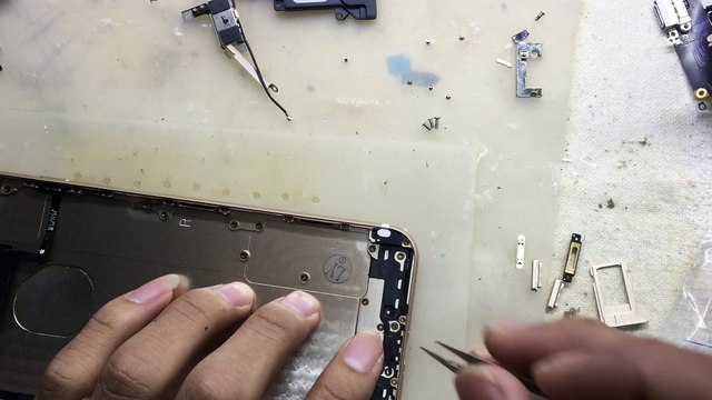 iPhone 6 Plus Tutorial: Assembly + Disassembly Instructions