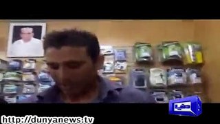 Pakistani Cricketer Younis Khan Working As A Shopkeeper - Watch Video