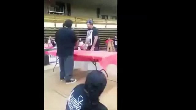 Чемпионат мира по пощечинам MLG