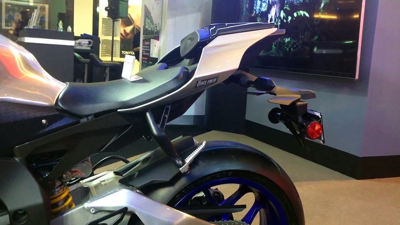 2016 Yamaha R1M
