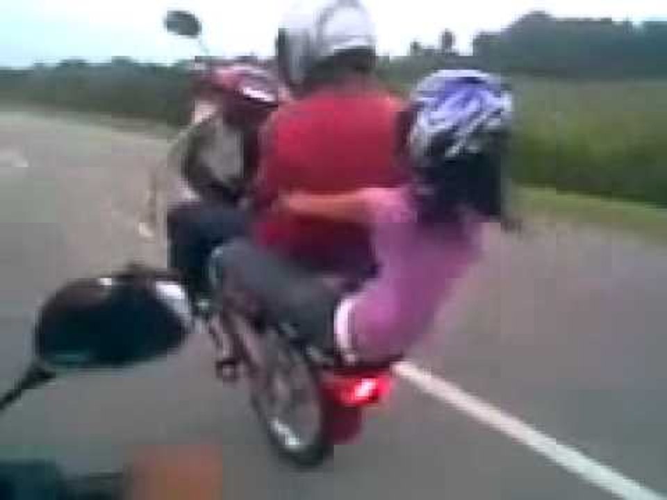 Ha Ha Brave Girl -Lolzz Must Watch-Top Funny Videos-Top Prank Videos-Top Vines Videos-Viral Video-Funny Fails