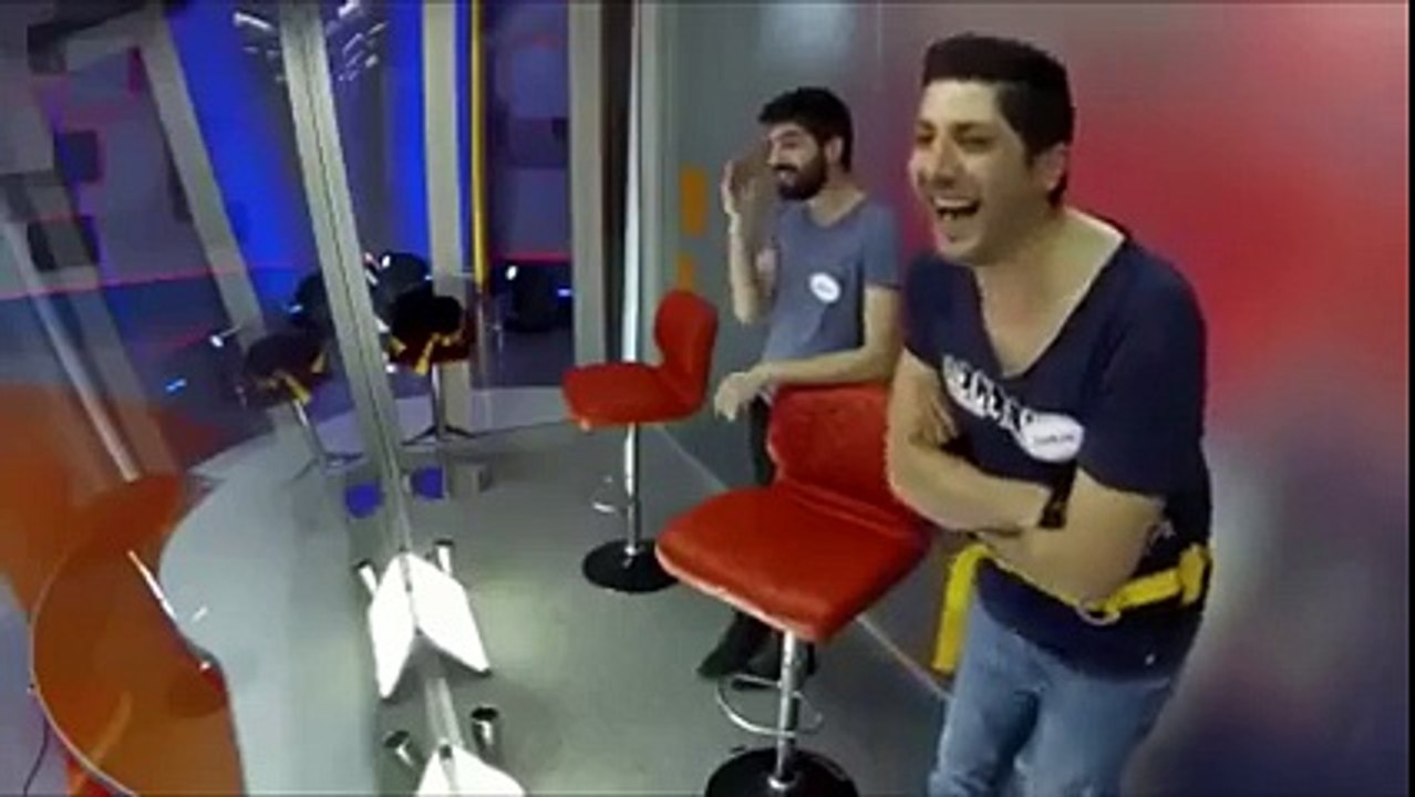 Halteri Kaldıramayan Yarışmacı, Eşinin Hışmına Uğradı.. Yok