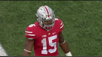 What makes Ezekiel Elliott the top running back in the draft?