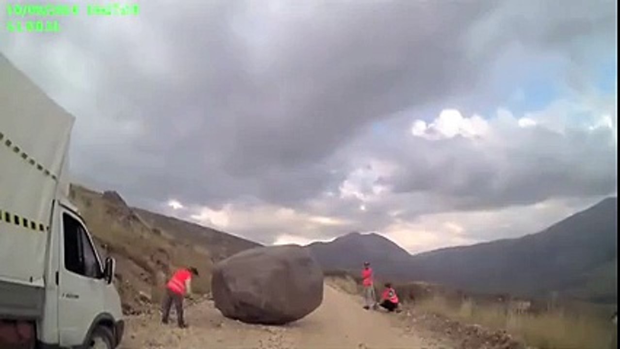 Harbiden Yok Böyle Bir Şey!! Kadına Dikkat!! Yok Böyle Bir Ş