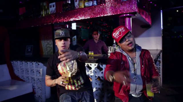 Kevin Florez Ft. Nicky Jam - Con ella (Remix) [Oficial Video]