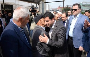 Demirtaş: Yesinler Senin Demokrasini