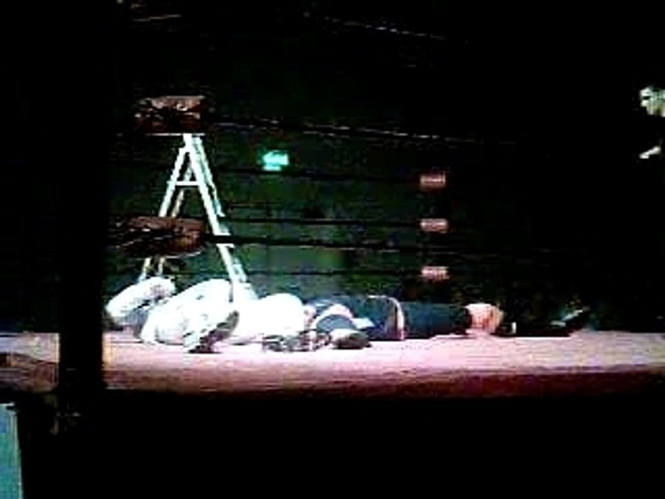 EL-Z vs Ice J Ladder Match Splash