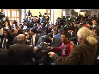 Kılıçdaroğlu'na yumruklu saldırı