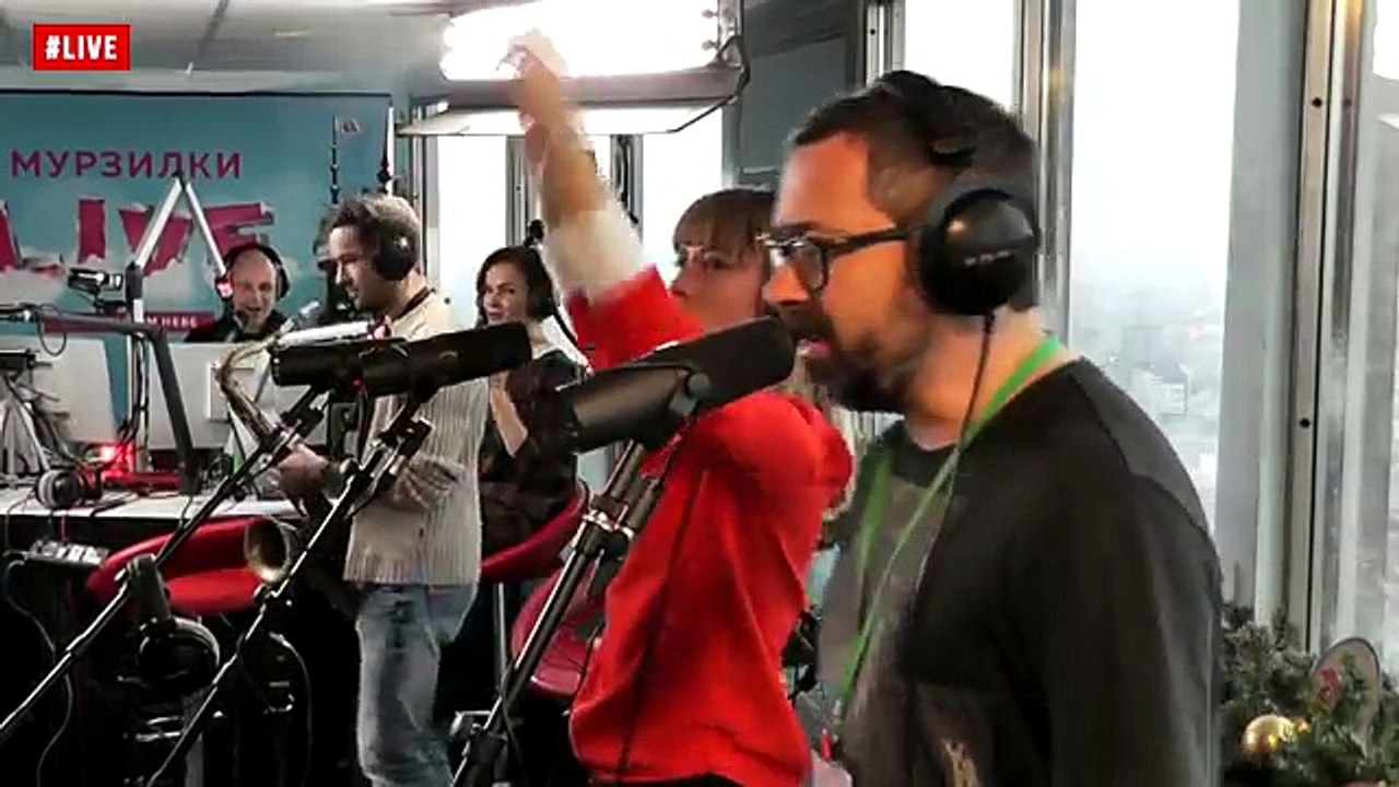 Дискотека Авария – Качели (#LIVE Авторадио) - YouTube (360p)